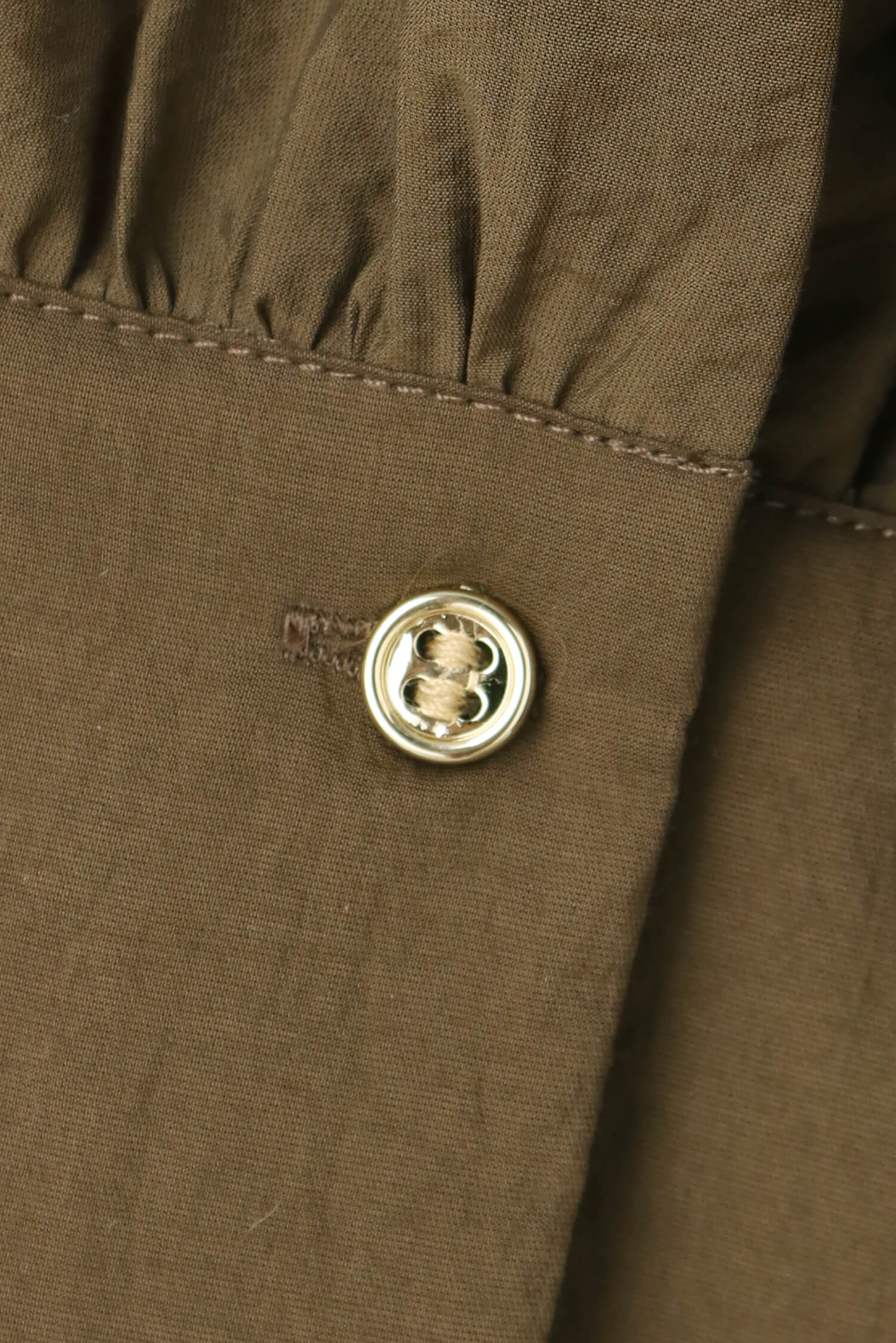 Sheer Collar Spindle Shirt