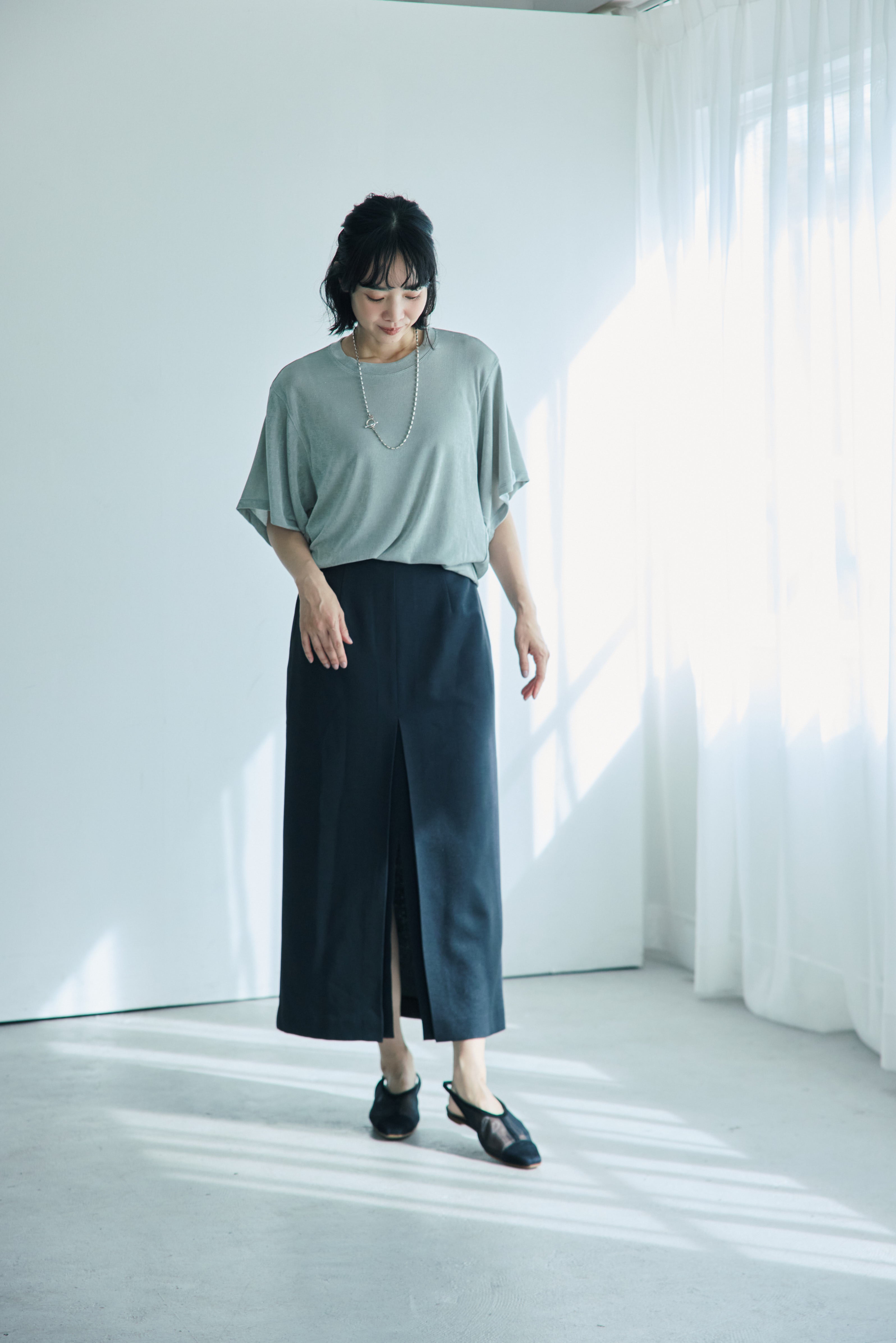 Double Box Tuck Tight Skirt